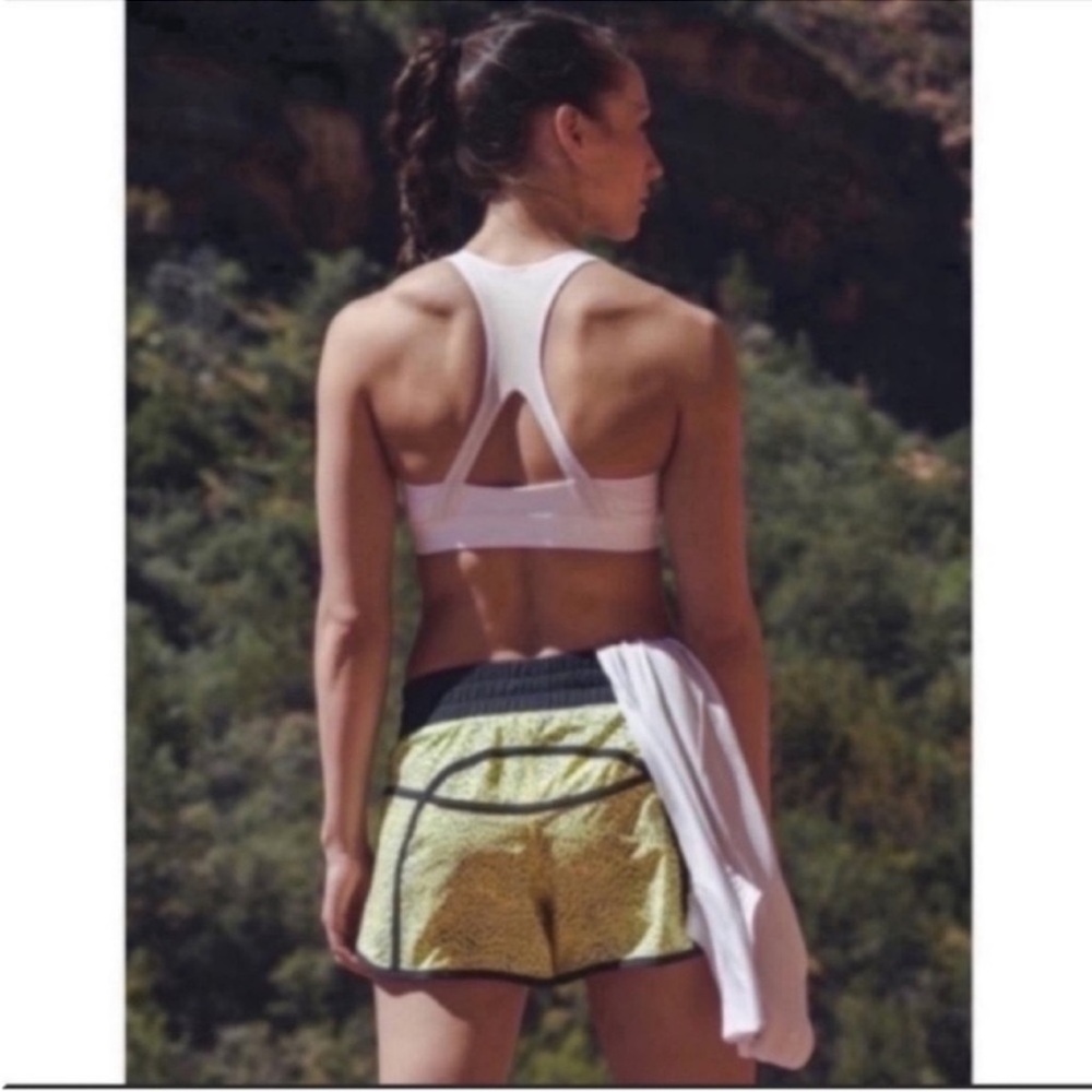 Lululemon tracker shorts